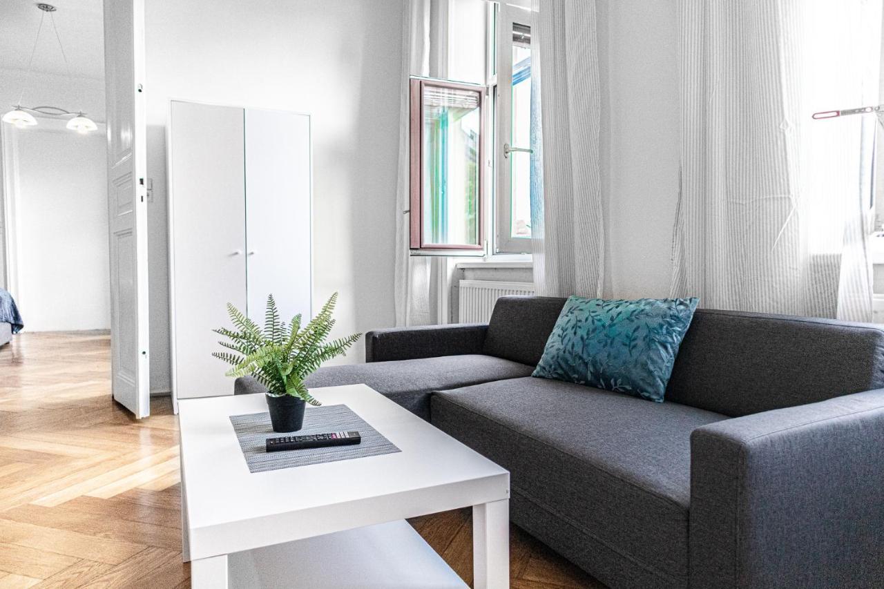Appartamento Brilliant 2Br Apt. Near Akh-Hospital Vienna Esterno foto