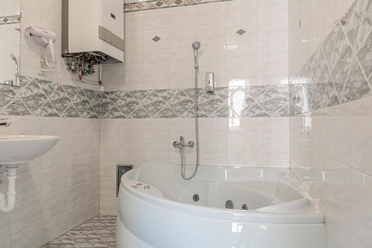 Appartamento Brilliant 2Br Apt. Near Akh-Hospital Vienna Esterno foto
